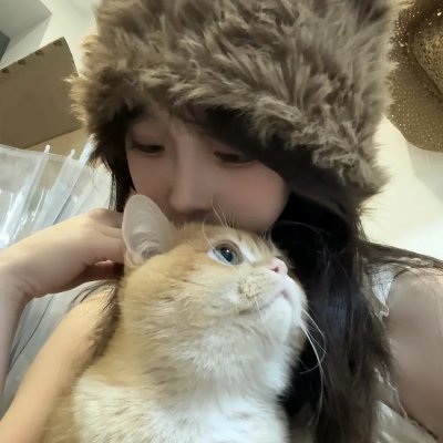 踉跄女孩